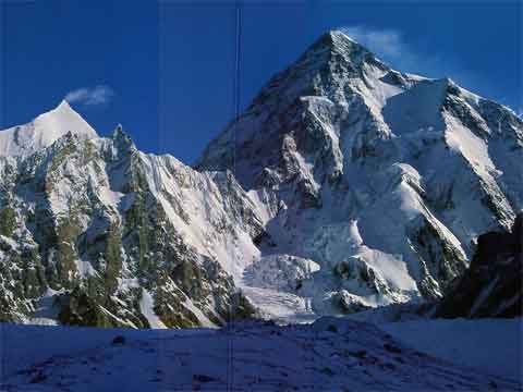 
Angelus Peak And K2 From Broad Peak Base Camp - Los Ochomiles: Karakorum e Himalaya book
